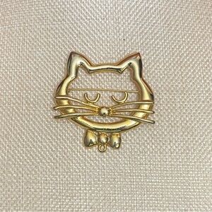 Vintage Gold Cat With A Bow Brooch